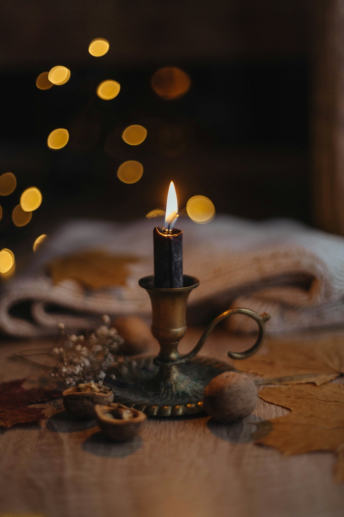 Soy Wax Candle — Vanilla & Amber